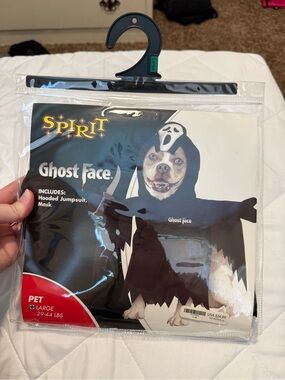 Spirit Ghost Face Pet Costume - Black and White